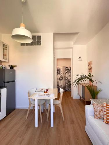 Liberty apartment in Milan