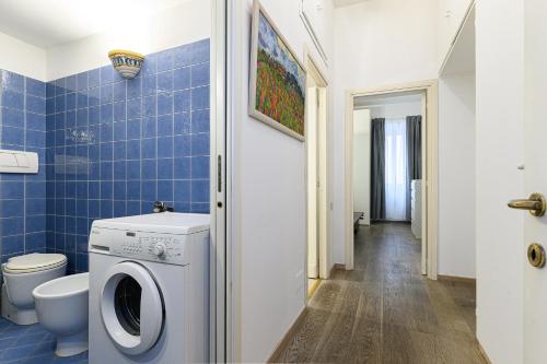 Colosseum Apartment with Terrace by NDP rent