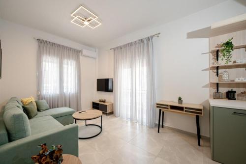 Minimal Chic Retreat Suite