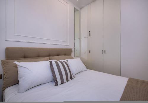 Cherry Central Luxury Suites