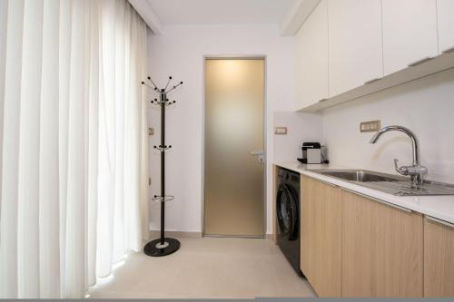 Cherry Central Luxury Suites