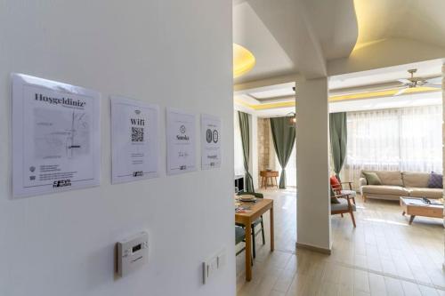 Coin salon dans l'établissement Luxurious Villa with Pool and Great Garden