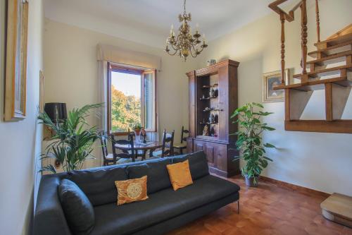 Oltrarno Tasso Apartment in Florence