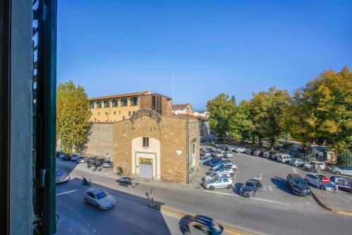 Oltrarno Tasso Apartment in Florence