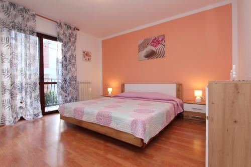 Rooms and Apartment Sanja