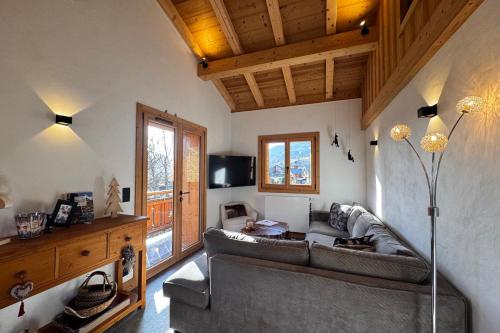 Photo de la galerie de l'établissement Chalet Close to Megève and the Ski Slopes, à Praz-sur-Arly