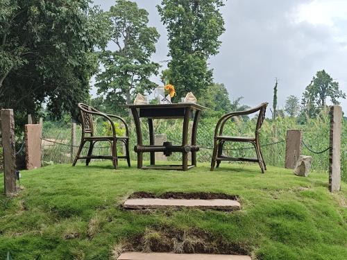 Jardín al aire libre en Tathastu Bandhavgarh