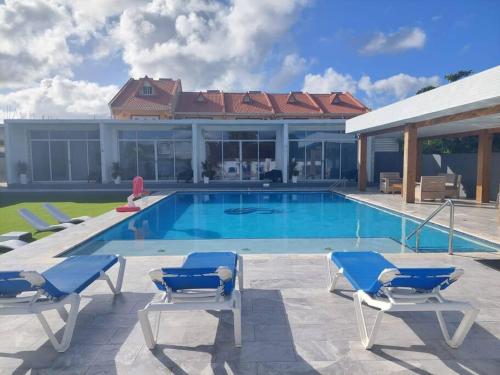 Piscina a Rodney Bay o a prop
