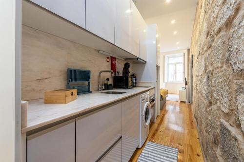 A Window to Porto - Apartment by the River