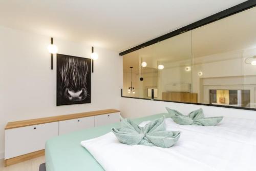 2 BR w AC Extravagant Gallery Loft by NeWave Apartments 1085 Budapest, Üllői út 14 kép - 3