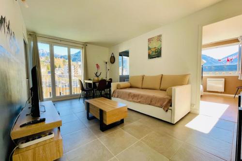 Charming T3 with balcony in the heart of Briançon