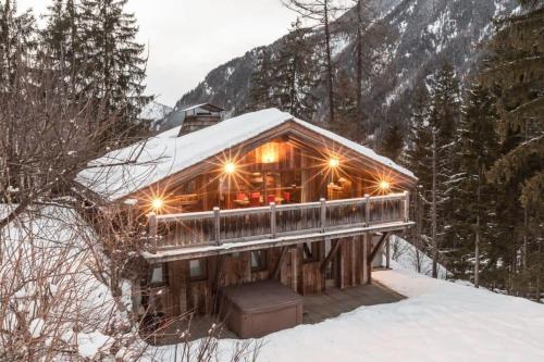 Chalet l'Ourson, avec jacuzzi, sauna, services hôteliers