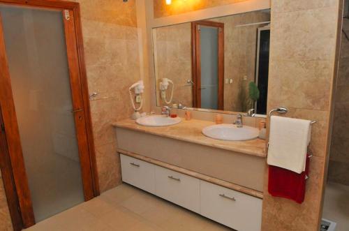 Ένα μπάνιο στο Villa Pax Maris