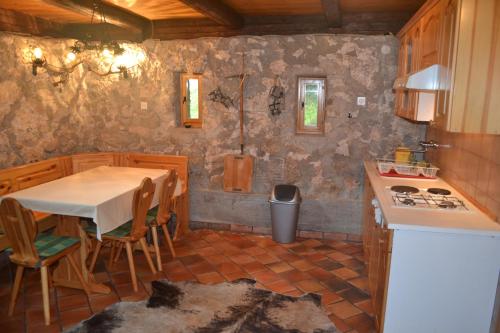 Kuchyň nebo kuchyňský kout v ubytování House Pod Lipo