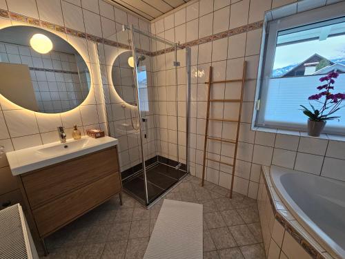 Koupelna v ubytování Ferienwohnung Blick Martennock
