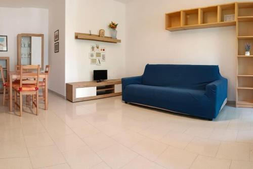 Coin salon dans l'établissement Casa Vacanze 'La Scogliera'