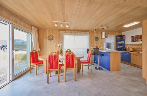 Η κουζίνα ή μικρή κουζίνα στο Ferienhaus Seewald