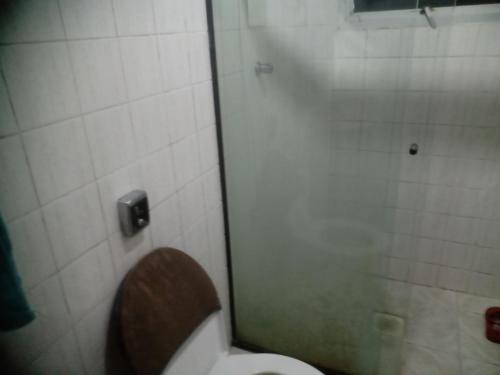 Ένα μπάνιο στο Condomínio Lumar