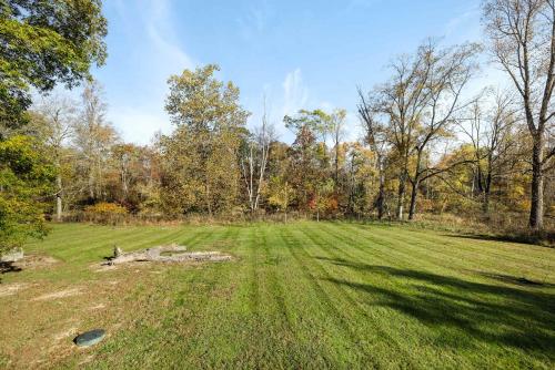 Κήπος έξω από το Riverfront w Deck Grill Fire pit & Climbing Wall