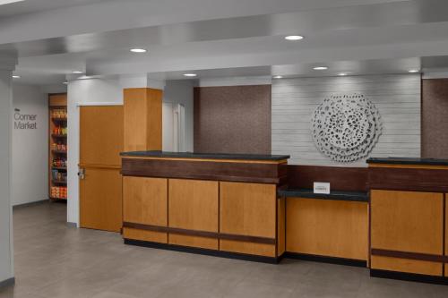 a lobby with a counter in a library at Richfield Fairfield Inc in Richfield