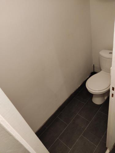 Salle de bains dans l'établissement Agréable appartement "LE COLIBRI"