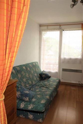 Résidence Grand Sud - 2 PIECES + HALL HABITABLE-ALPE D'HUEZ ECLOSE EST MAE-3351