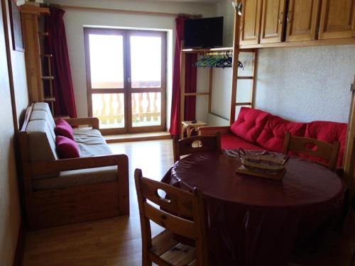 Résidence Menandiere - APPARTEMENT ALPE D'HUEZ QUARTIER CENTRE STATION MAE-3711