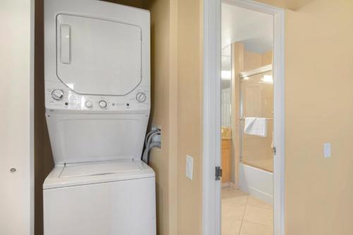 a white washer and dryer in a bathroom at KBM Resorts FREE CAR Wailea Elua WEV-2009 Maui Beach Condo with Luxury Amenities in Wailea