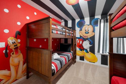 Themed house w pool & game room photo 5
