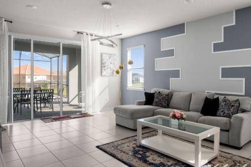 Themed house w pool & game room photo 8