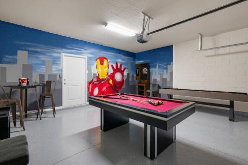 Themed house w pool & game room photo 51