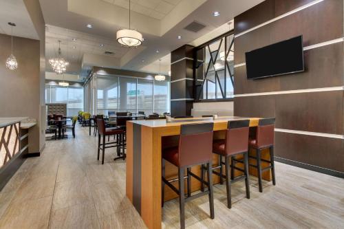 Drury Plaza Hotel Dallas Richardson Image