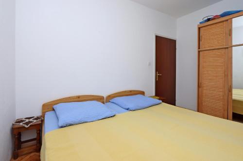 Apartments with parking space Banjol, Rab - 16082