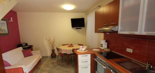 Apartments by the sea nska, Krk - 23556