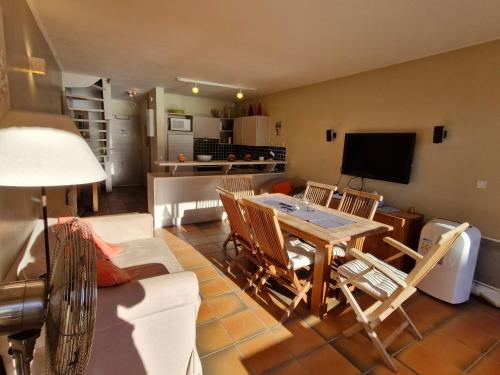 Triplex 4 pièces, vue mer, piscine, parking, animaux admis à Sainte-Maxime