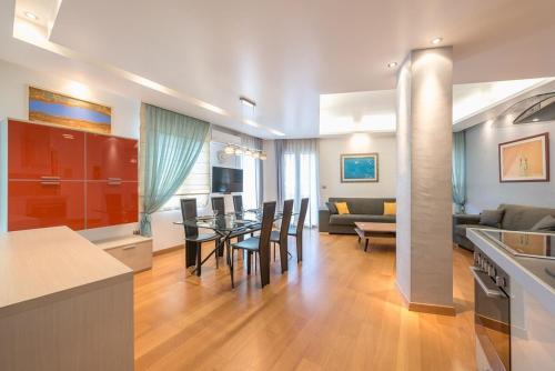 Agios Ioannis Metro station - Comfy Apartment