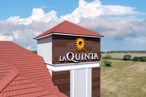 Gallery image of La Quinta Inn Suites by Wyndham Raymondville Harlingen in Raymondville