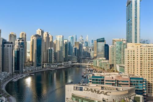 Elegant One Bed Apartment - Panoramic Marina Views - Near JBR & Beach