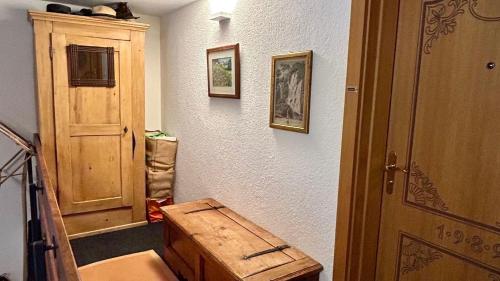 Φωτογραφία από το άλμπουμ του Gstaad - Cozy spacious Flat right in the village σε Rougemont