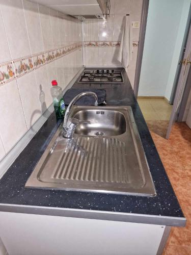 56- Habitacion del piso
