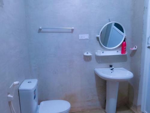 Ein Badezimmer in der Unterkunft SkyDeck Mountain Villa