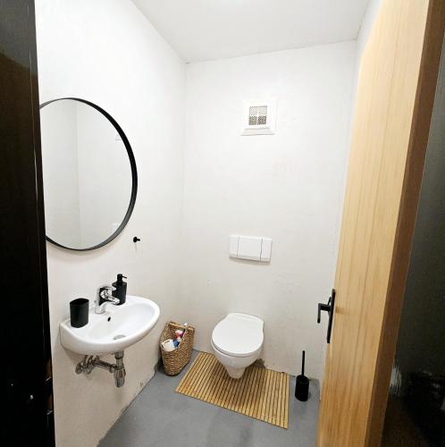 Ένα μπάνιο στο Apartment Irma Ski in & Ski out