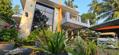 Wis Villa