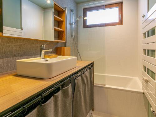 4P rénové au pied des pistes avec balcon et WIFI à Val-d'Isère