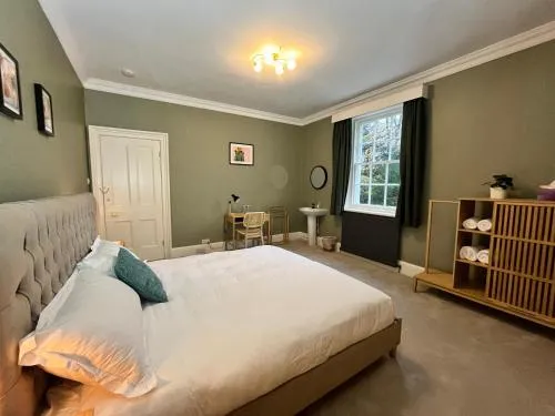 Mossley Hill Retreat photo 25