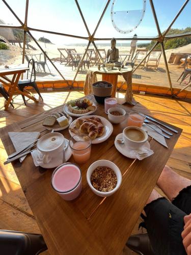 Mad i luksusteltet eller i nærheden