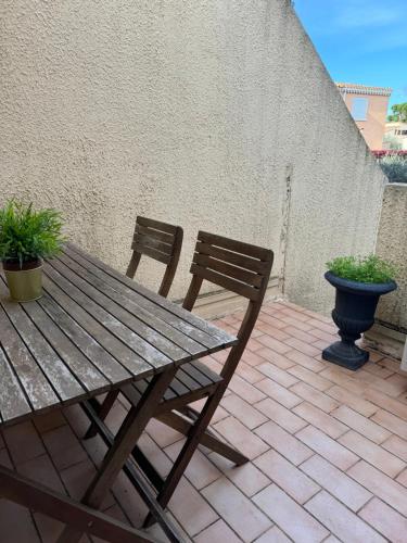 Studio Baroque - Clim - Parking - Pinède - Proche Village naturiste