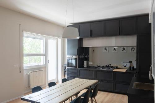 Modern Spacious Apartment on the Tevere