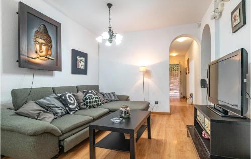 Lovely Apartment In Benalmádena