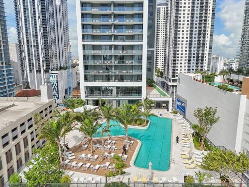 NEW Luxury Bay View Downtown 1 Bedroom photo 17